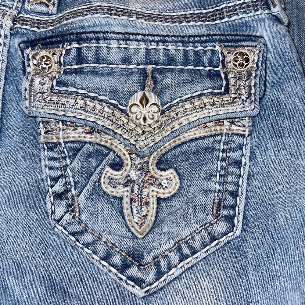 Rock Revivals Size 24